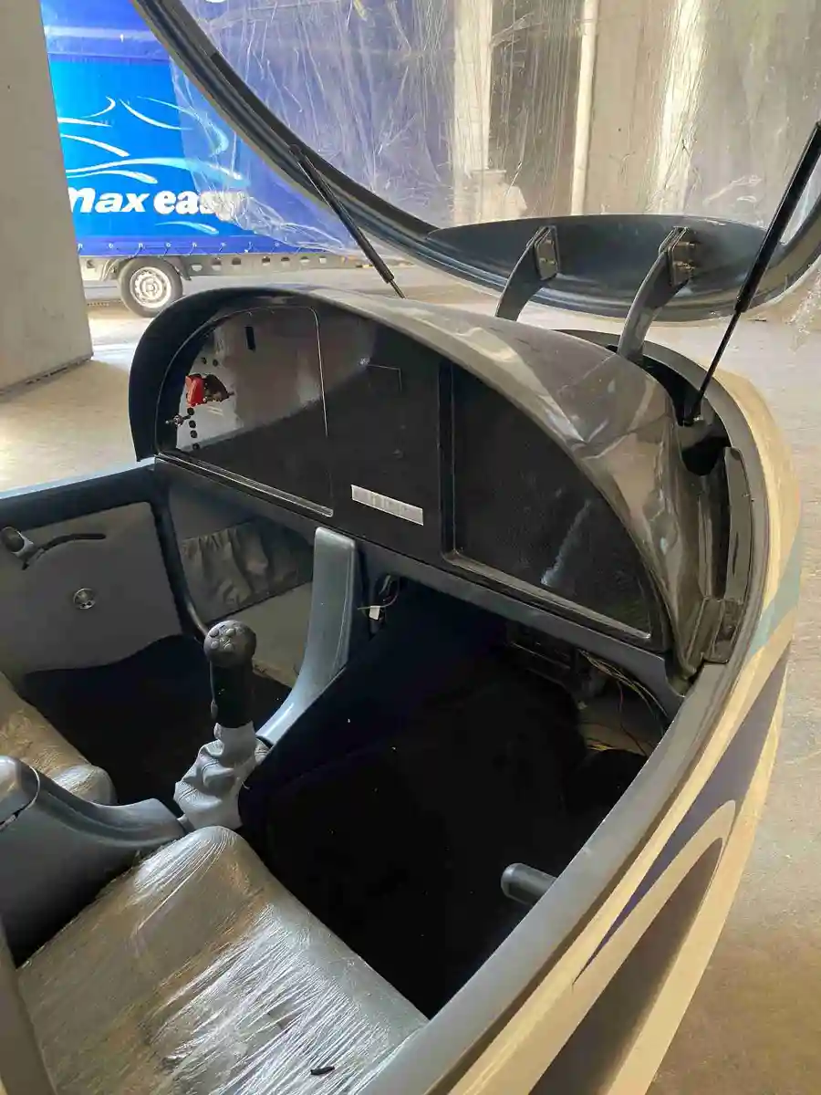 Seamax M-22 with folding wings – new
