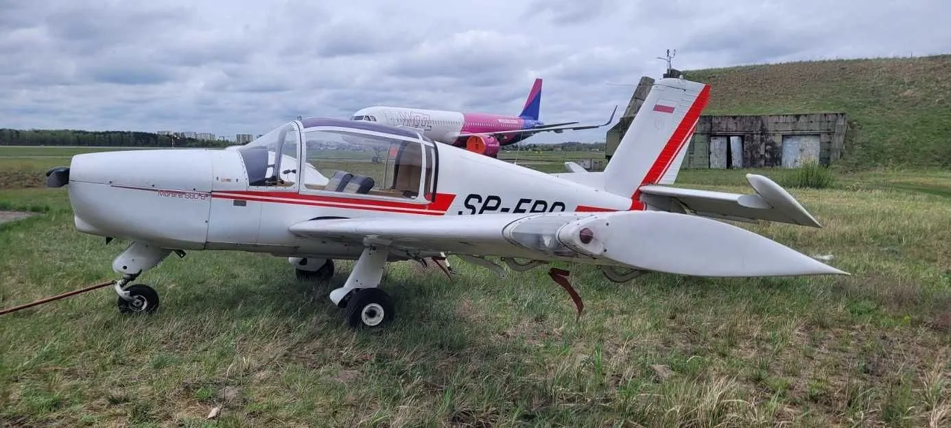Morane Saulnier MS 880 B - ulm -rolce royce engine